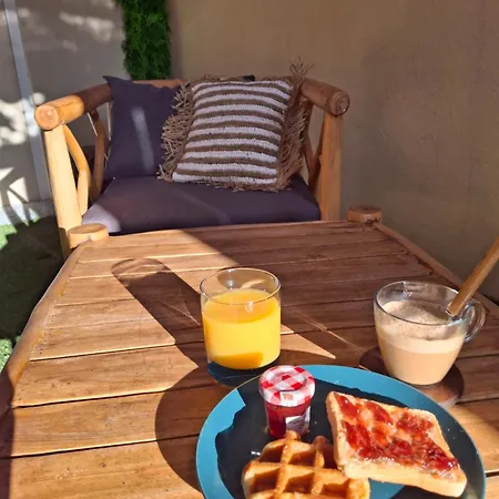 La Vie Est Belle Holiday home *