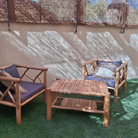 La Vie Est Belle Holiday home Lancon-Provence