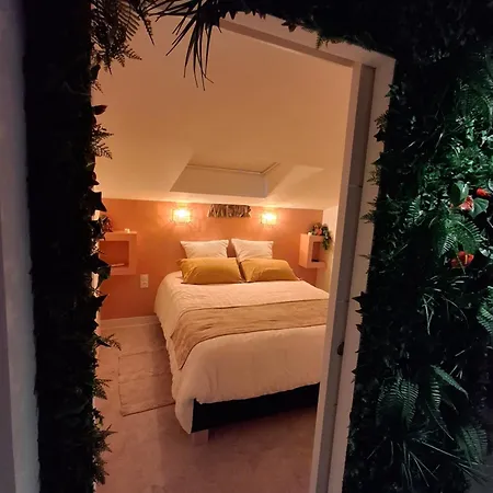 La Vie Est Belle Holiday home Lancon-Provence